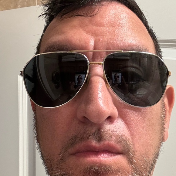 Dolce & Gabbana aviator style sunglasses - Picture 7 of 8